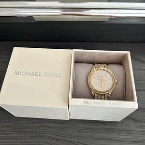 Michael Kors Lauryn Pavé gold watch